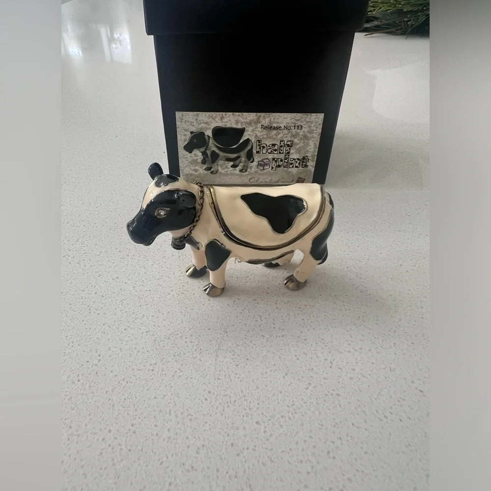 Object de Art Trinket Box #113 Half Pint Cow Enameled New In Box‎
